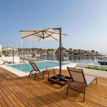 Maiora Luxury Island