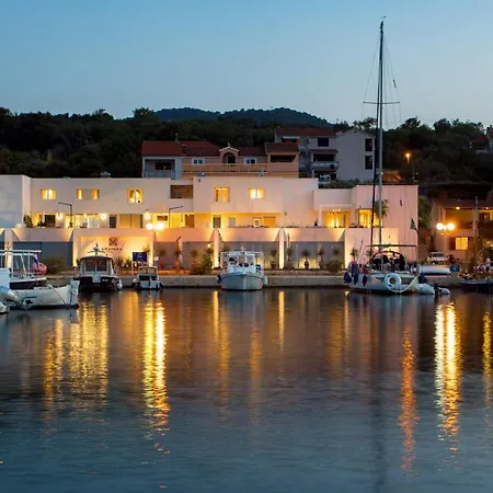 Maiora Luxury Island