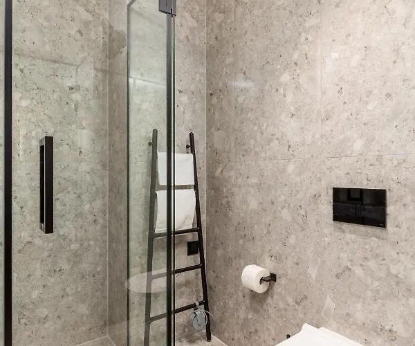 Maiora Luxury Island סאלי