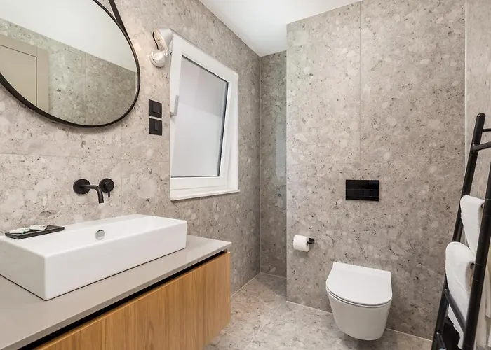 Maiora Luxury Island سالي