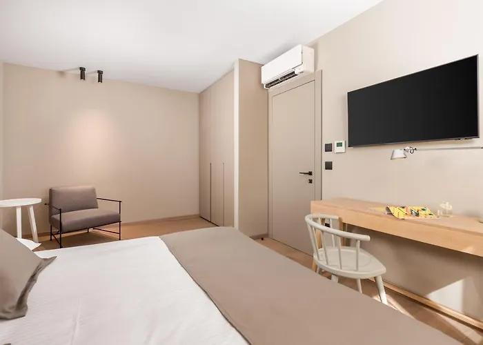 Maiora Luxury Island סאלי