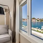 Maiora Luxury Island
