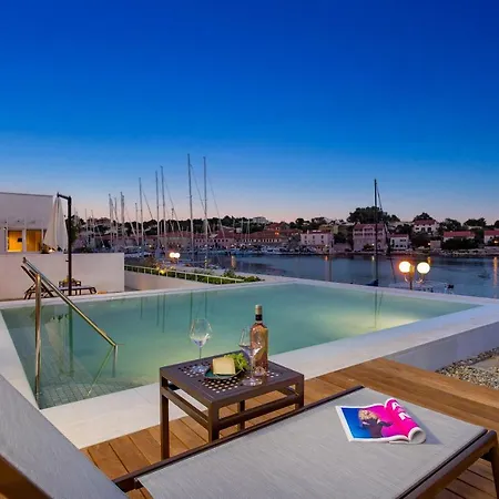 Maiora Luxury Island