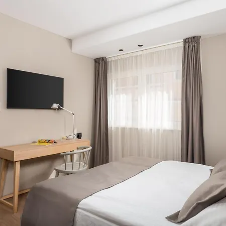 Maiora Luxury Island סאלי