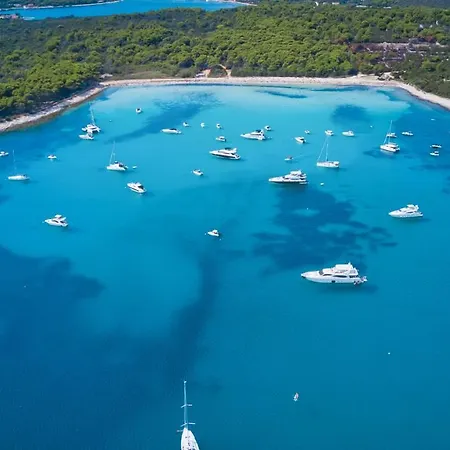 דירה Maiora Luxury Island
